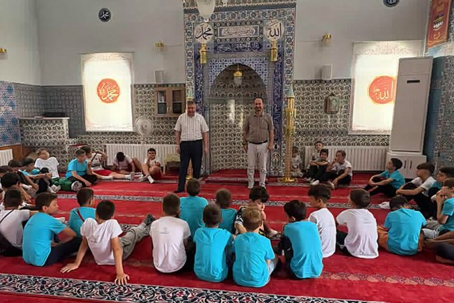 Dursunbeyli çocuklar camide buluştu