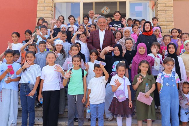 Bayburt'ta öğrenciler bilgide yarıştı