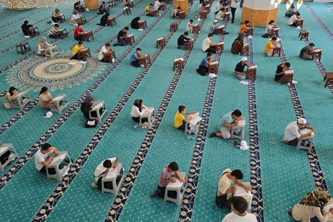 Erciş'te öğrenciler dini bilgide yarıştı