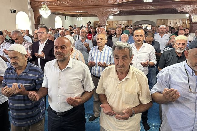 Bozkurt'taki selde vefat edenler dualarla anıldı