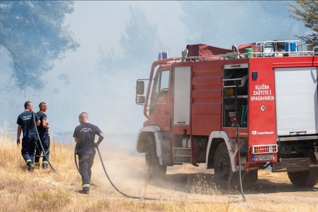 Karadağ'dan orman yangınlarına müdahale için uluslararası yardım talebi