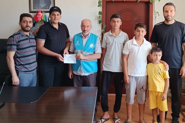 Kale'de minikler Gazze'ye destek