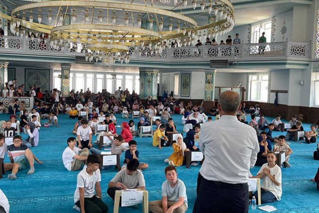 Atakum'da gençler camide bilgide yarıştı