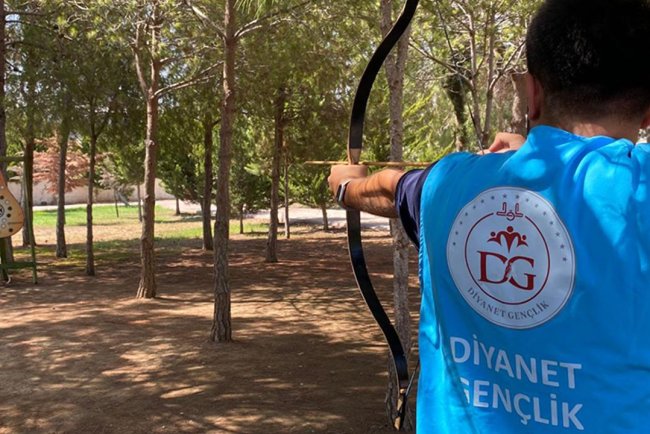 Üniversite Kulüp ve Topluluk Başkanları Mersin'de kampa girdi