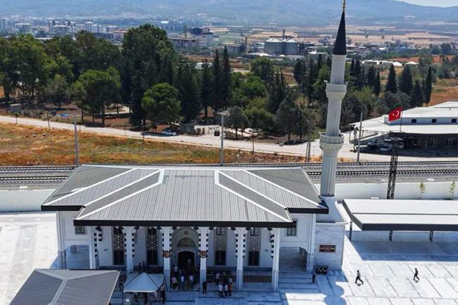 Cebelibereket Şehitlik Camii dualarla açıldı