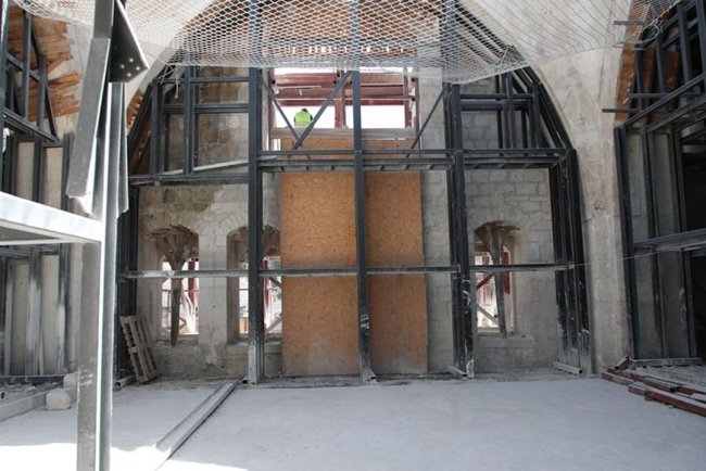 Hatay'da depremde hasar gören Şeyh Ali Camii'nin onarımı sürüyor