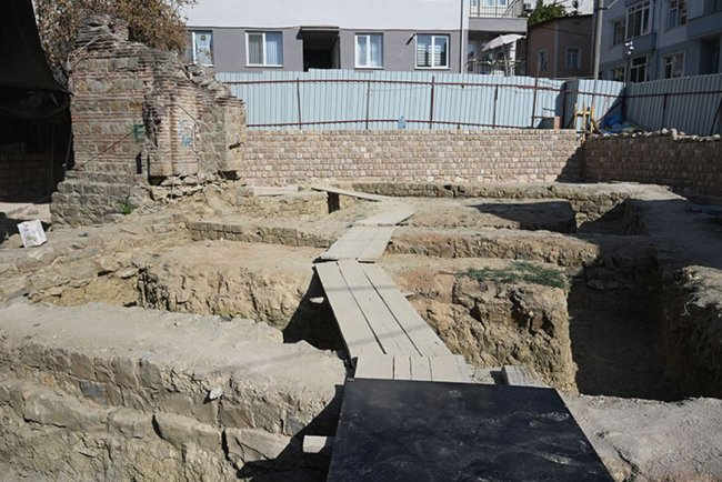 Edirne'de günümüze sadece yıkık duvarı ulaşan tarihi Çokalca Camii onarılıyor