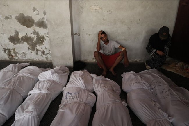 İşgalcilerin sabah saatlerinde Gazze'ye düzenlediği saldırılarda 5'i çocuk 24 Filistinli şehit oldu