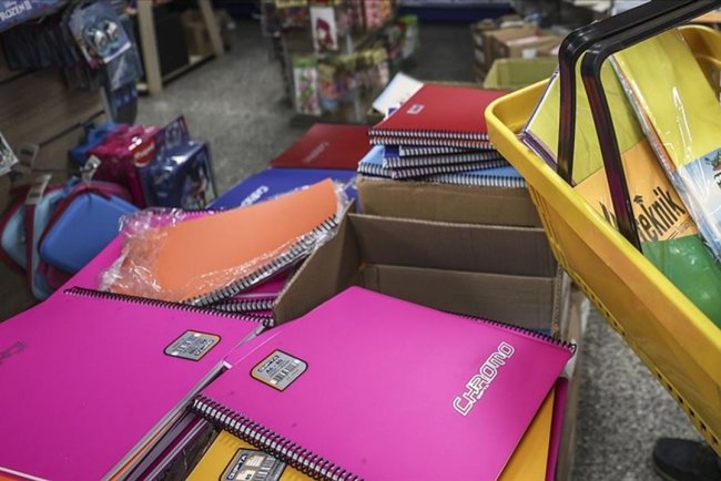 Kırtasiye sektöründen velilere "merdiven altı ürün" uyarısı