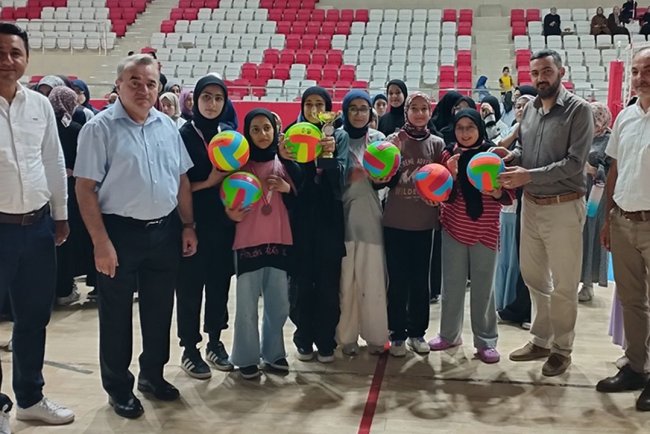 Filenin hafızları galibiyet sevinci yaşadı