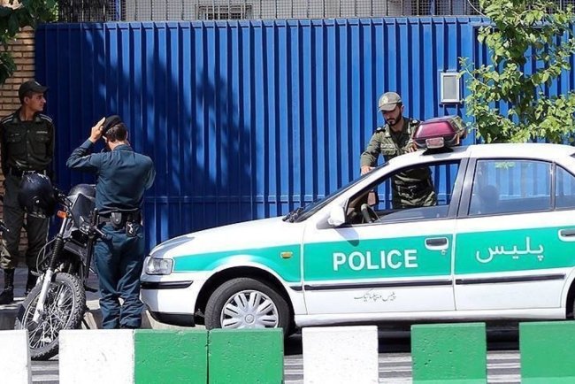 İran'ın güneydoğusundaki silahlı saldırıda 5 polis hayatını kaybetti