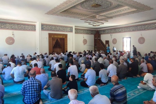 Araban'da depremde yıkılan Merkez Cami yeniden yapılarak ibadete açıldı