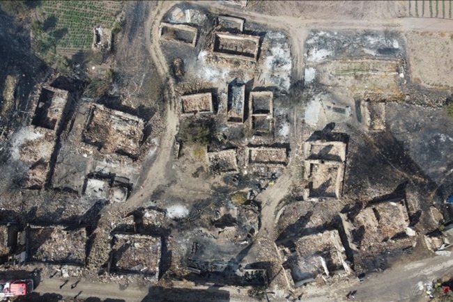 İzmir ve Bilecik'te yangında zarar gören köy evlerinin yapımına başlanıyor