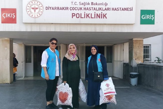 Müftülükten annelere anlamlı hediye