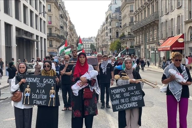 Fransa'da Gazze'deki kıtlığa dikkati çekmek için gösteri düzenlendi