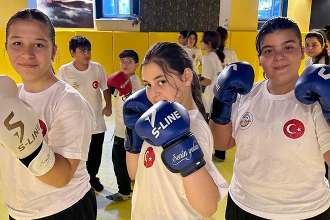 Diyanet Vakfı Erva Spor Kulübü'nde gençler sosyalleşiyor