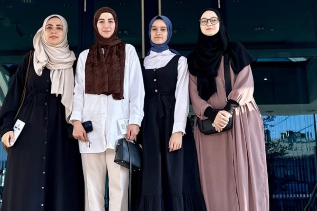 Ülke uzmanı adayı gençler, Bosna Hersek'te