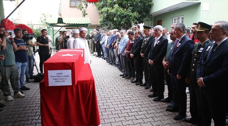 Edirne'de şehit olan uzman çavuşun cenazesi Osmaniye'de defnedildi