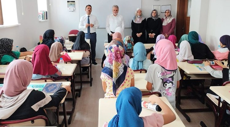 Kaymakam Ermiş'ten Kur'an öğrenen çocuklara ziyaret