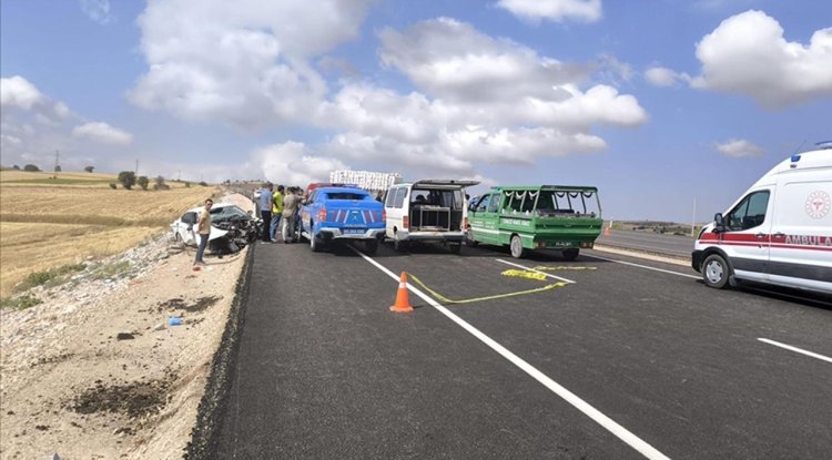 Tokat'ta 2 otomobilin çarpıştığı kazada 4 kişi öldü, 2 kişi yaralandı