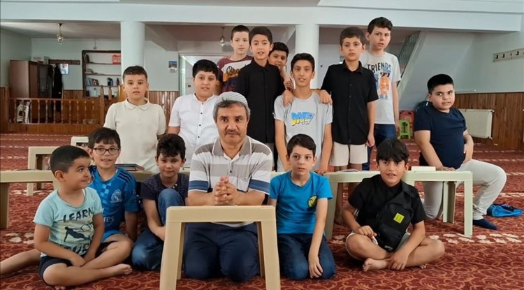 Ankara'da Kur'an kursu öğrencileri harçlıklarını Gazze'ye bağışladı