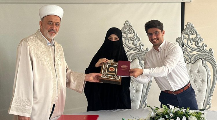 Isparta Müftülüğü'nde yılın 100. Nikahı kıyıldı