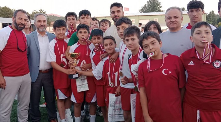 Çorum'da "Camiler Arası Futbol Turnuvası"nda kupa sahibini buldu