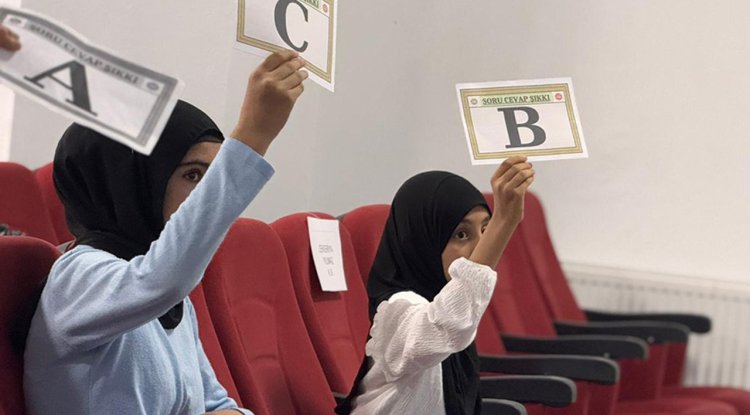 Iğdır'da "Yaz Kur'an Kursları Bilgi Yarışması" düzenledi