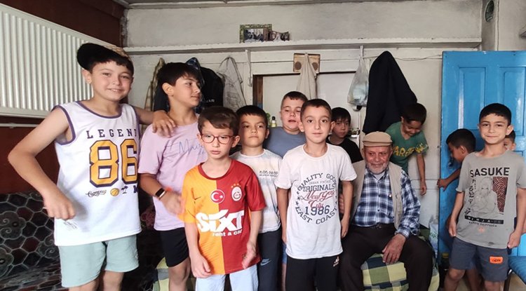 Hocalar'da "Büyüklere Vefa"