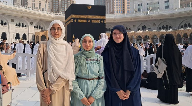 Anamurlu gençler Kabe'de