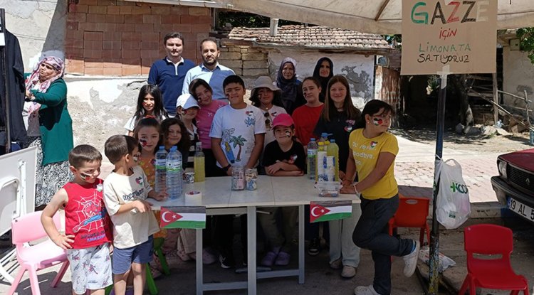 Çorum'da çocuklar, limonata satarak kazandıkları 10 bin 660 lirayı Filistinli akranlarına bağışladı