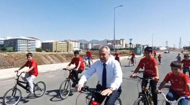 Bitlis'te geleneksel cami bisiklet turu düzenlendi
