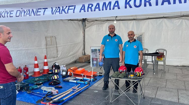TDV Sakarya Arama Kurtarma Ekibi vatandaşları bilgilendirdi
