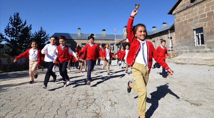 MEB, uygun okullarda "zilsiz okul" uygulamasına geçecek