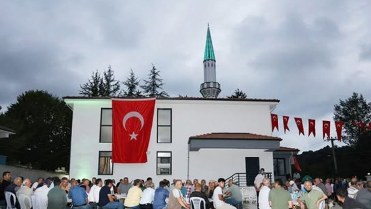 Ardıçdibi Köyü Camii dualarla