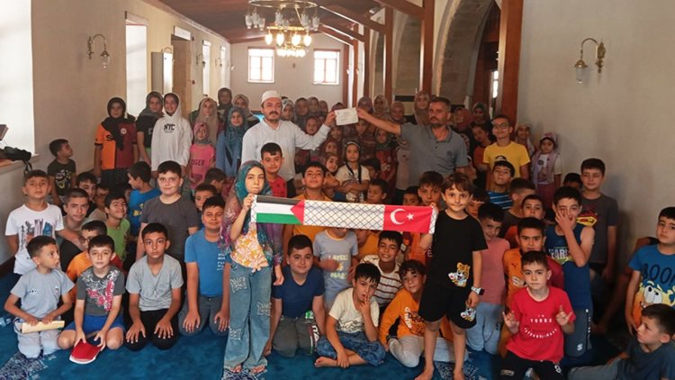 Yaz Kur’an Kursu öğrencileri, Filistin'i unutmadı