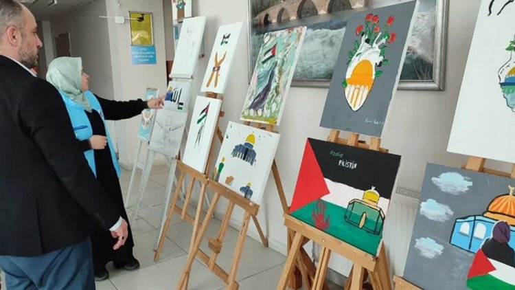 Sarıoğlan'da "Kudüs" sergisi açıldı
