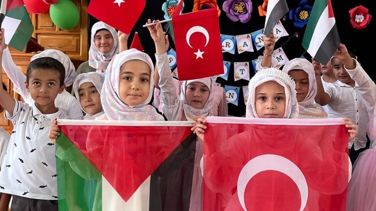 Anamur'da Kur'an'a geçen çocuklardan Filistin'e destek