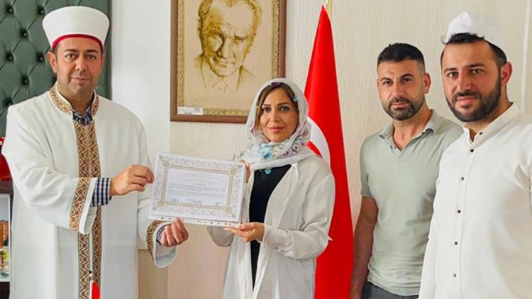 Alman Ghodsi, Elazığ'da Müslüman oldu