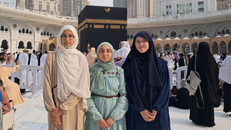 Anamurlu gençler Kabe'de