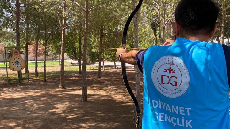 Üniversite Kulüp ve Topluluk Başkanları Mersin'de kampa girdi