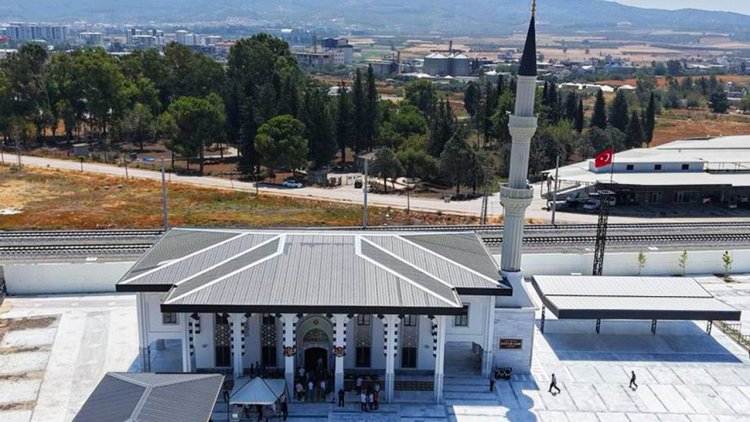 Cebelibereket Şehitlik Camii dualarla açıldı