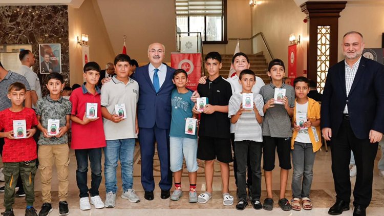 Vali Köşger, müftülükte özel öğrencilerle buluştu
