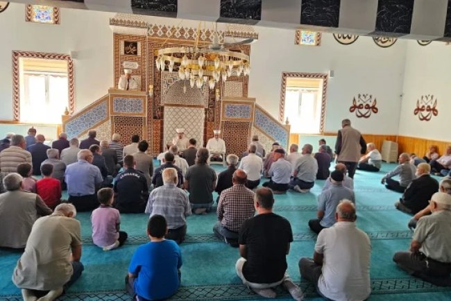 Mevlid-i Şerif okumanın dinî hükmü nedir?