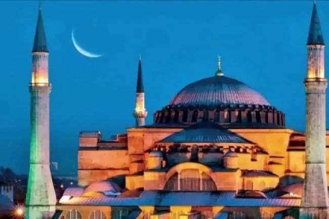 Akşam ezanı saati namaz vakitleri iftar kaçta?