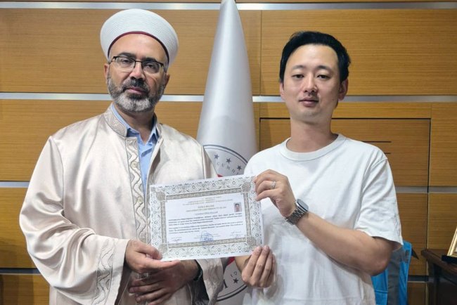 Koreli Changhwan Kim, Pendik’te Müslüman oldu