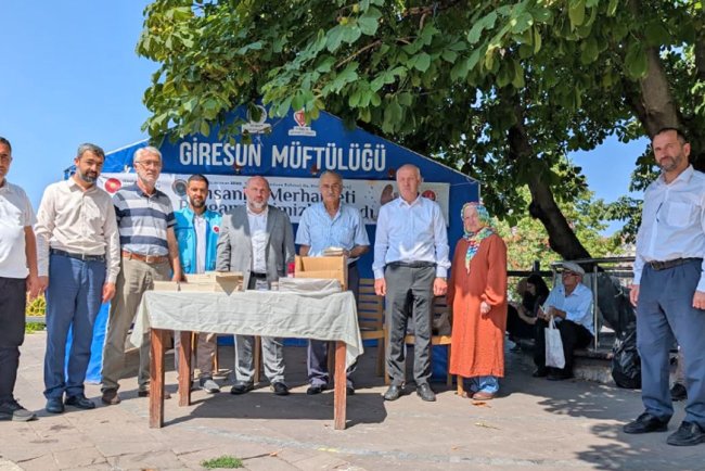 Giresun'da Peygamber sevgisi meydanlara taşındı