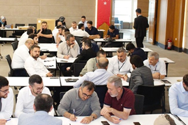 Aile hizmetlerinde görevli Diyanet personeli proje eğitiminde buluştu