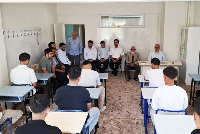 Isparta'da gençler Kur'an anlama programına başladı