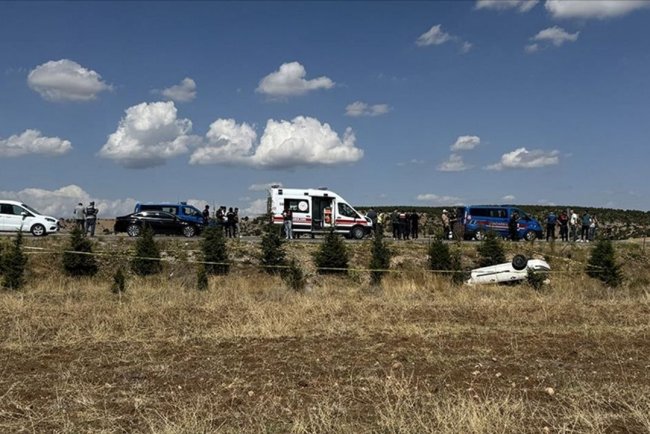 Kütahya'da yol kontrolü yaparken otomobilin çarptığı jandarma trafik personeli şehit oldu